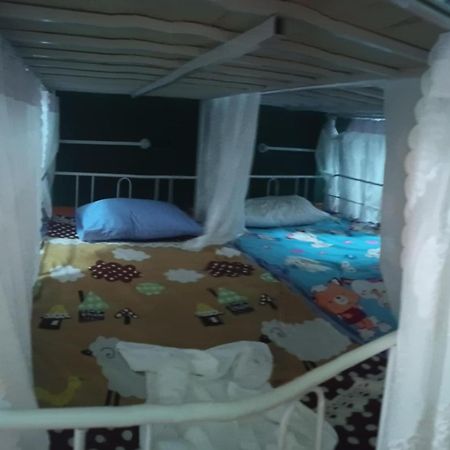 Hostel Neva Paris Pakse Buitenkant foto